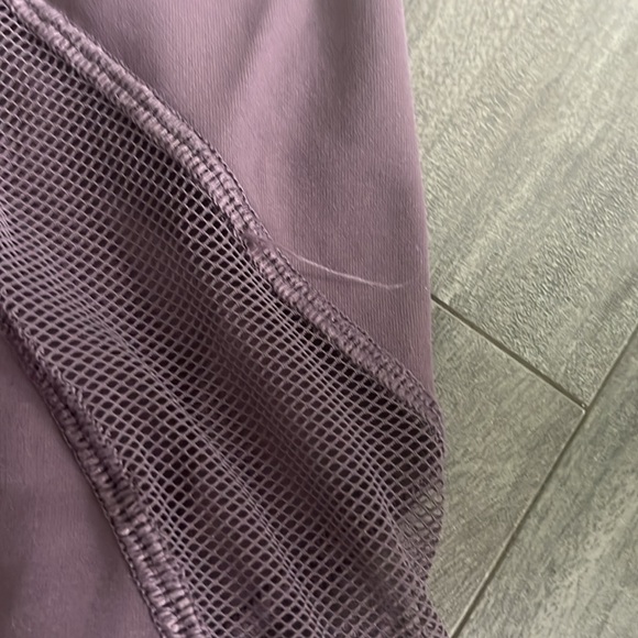Lululemon Forget The Sweat Crop *21"
Smoked Mulberry Leggings Pants - Picture 6 of 11